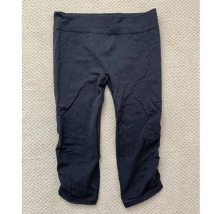 Girls Ivivva Capri leggings